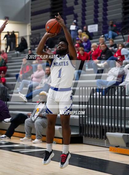 Thumbnail 2 in Charlestown vs. Princeton (Sneakers for Santa Shootout) photogallery.