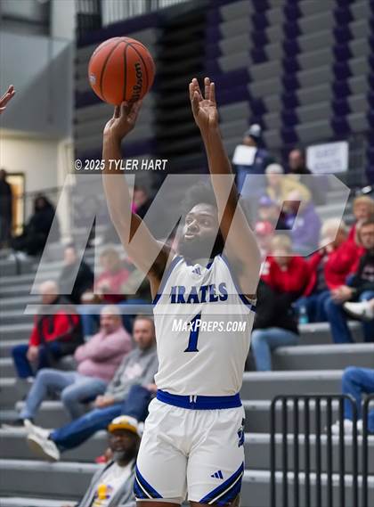 Thumbnail 3 in Charlestown vs. Princeton (Sneakers for Santa Shootout) photogallery.