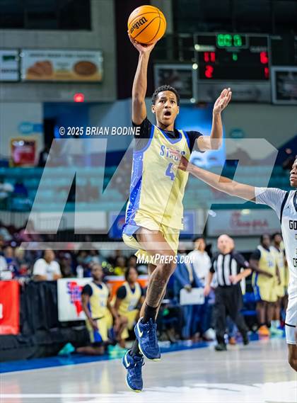 Thumbnail 3 in Goose Creek vs Berkeley (SCHSL 5A Div 2 Semifinal) photogallery.