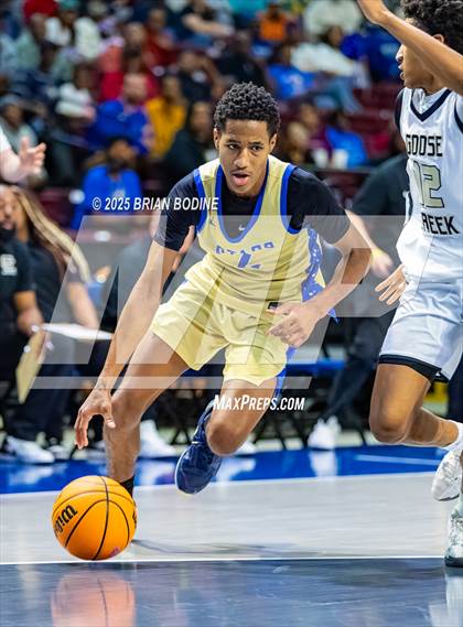 Thumbnail 3 in Goose Creek vs Berkeley (SCHSL 5A Div 2 Semifinal) photogallery.