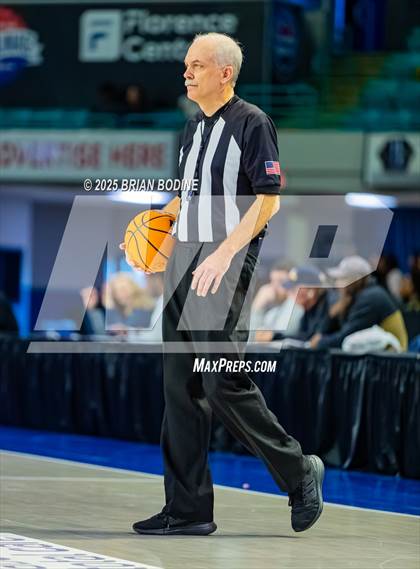 Thumbnail 1 in Goose Creek vs Berkeley (SCHSL 5A Div 2 Semifinal) photogallery.