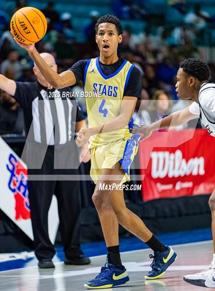 Thumbnail 2 in Goose Creek vs Berkeley (SCHSL 5A Div 2 Semifinal) photogallery.