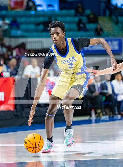 Thumbnail 2 in Goose Creek vs Berkeley (SCHSL 5A Div 2 Semifinal) photogallery.