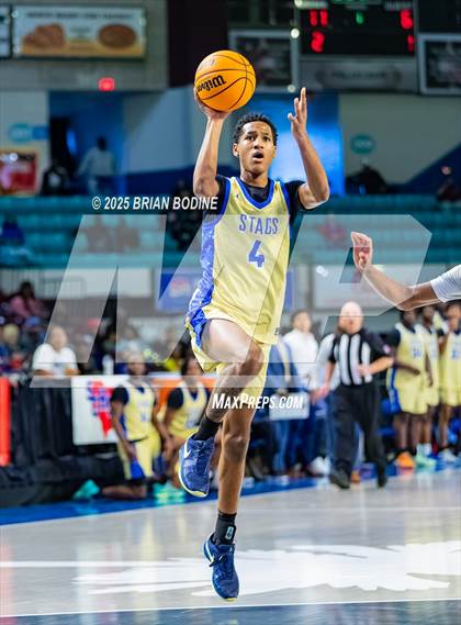 Thumbnail 2 in Goose Creek vs Berkeley (SCHSL 5A Div 2 Semifinal) photogallery.