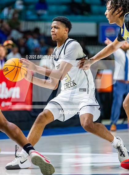 Thumbnail 3 in Goose Creek vs Berkeley (SCHSL 5A Div 2 Semifinal) photogallery.