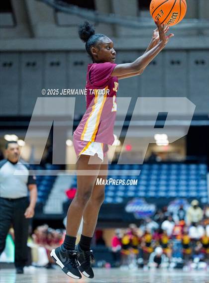 Thumbnail 3 in Creekside vs. Jackson (GHSA 4A Finals) photogallery.
