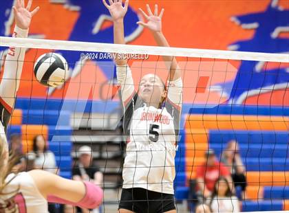 Thumbnail 2 in Ironwood vs. Desert Mountain (Westwood Tournament) photogallery.