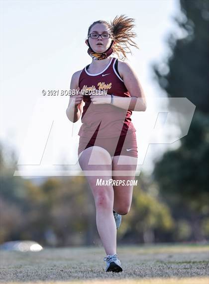Thumbnail 2 in Buchanan vs Clovis West  photogallery.