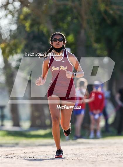Thumbnail 2 in Buchanan vs Clovis West  photogallery.