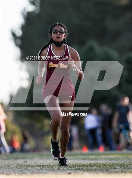 Thumbnail 2 in Buchanan vs Clovis West  photogallery.