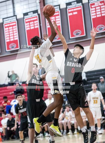 Thumbnail 3 in Mountain View v Aragon (CIF CCS D2 Semifinals) photogallery.