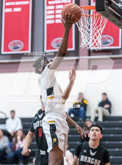 Thumbnail 1 in Mountain View v Aragon (CIF CCS D2 Semifinals) photogallery.