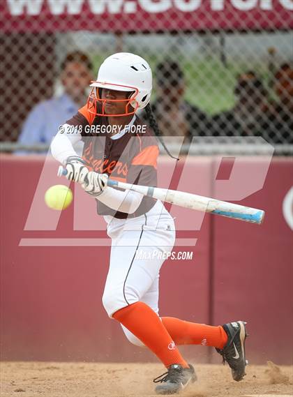 Thumbnail 1 in Grant vs. Fairfax (CIF LACS Final) photogallery.