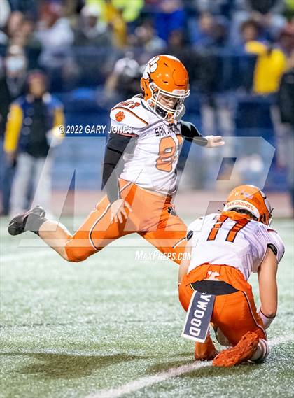 Thumbnail 2 in San Jacinto vs Grant (CIF D3-AA Final) photogallery.