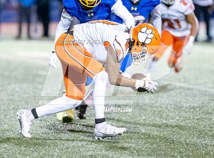 Thumbnail 2 in San Jacinto vs Grant (CIF D3-AA Final) photogallery.