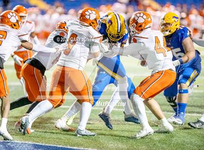 Thumbnail 1 in San Jacinto vs Grant (CIF D3-AA Final) photogallery.