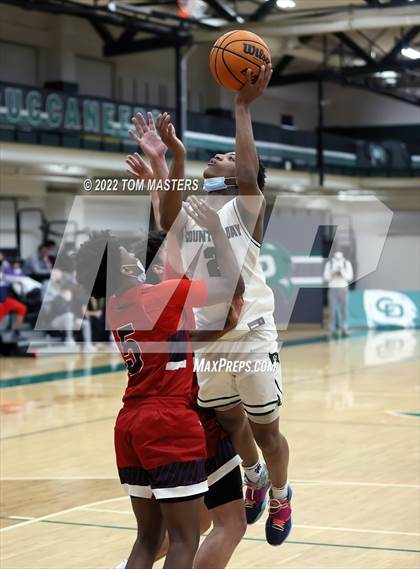 Thumbnail 3 in Providence Day @ Charlotte Country Day School photogallery.