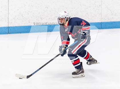 Thumbnail 2 in Dracut-Tyngsborough vs Newton South (MIAA Division 3 North Semifinal) photogallery.