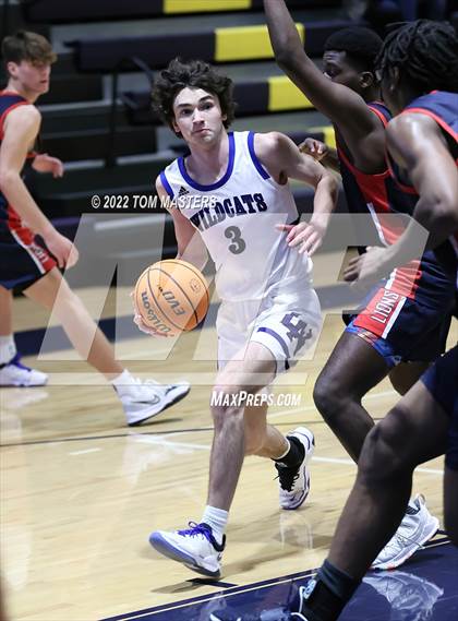 Thumbnail 2 in Lake Norman vs. Covenant Day photogallery.