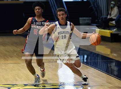 Thumbnail 3 in Lake Norman vs. Covenant Day photogallery.