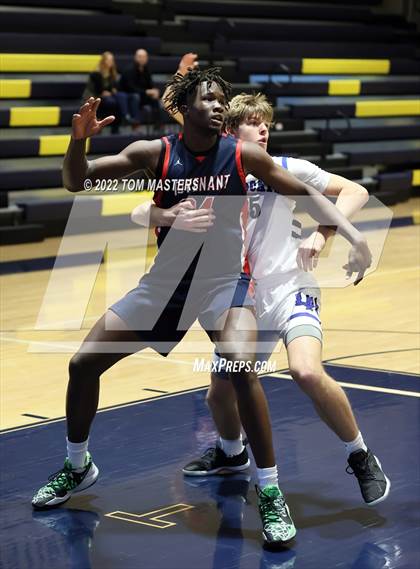 Thumbnail 1 in Lake Norman vs. Covenant Day photogallery.