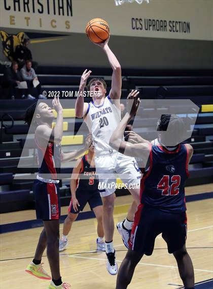 Thumbnail 2 in Lake Norman vs. Covenant Day photogallery.