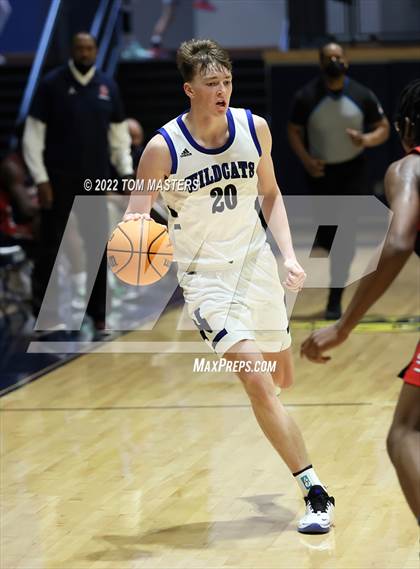 Thumbnail 2 in Lake Norman vs. Covenant Day photogallery.