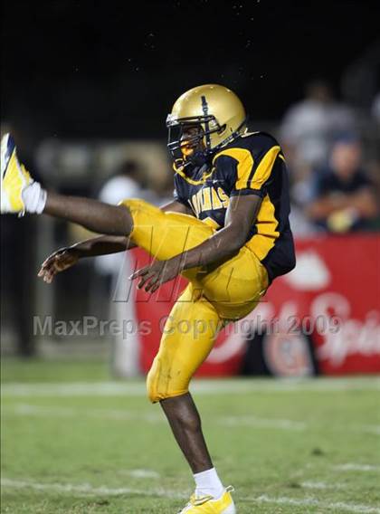 Thumbnail 2 in Byrnes @ Aquinas photogallery.