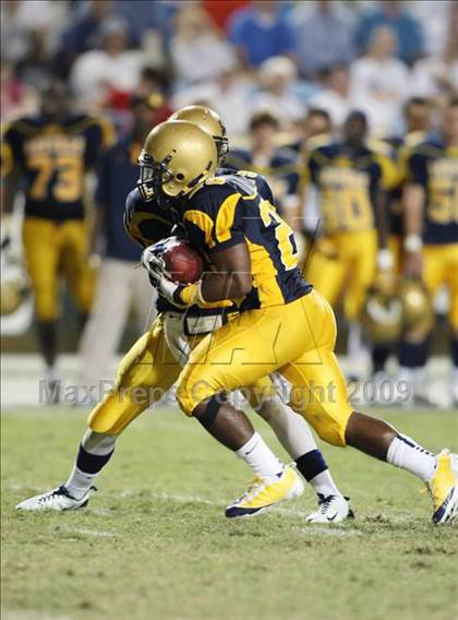 Thumbnail 1 in Byrnes @ Aquinas photogallery.