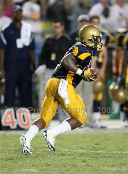 Thumbnail 3 in Byrnes @ Aquinas photogallery.