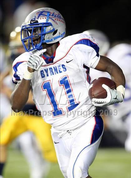 Thumbnail 2 in Byrnes @ Aquinas photogallery.