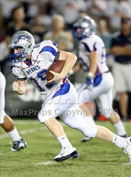 Thumbnail 1 in Byrnes @ Aquinas photogallery.