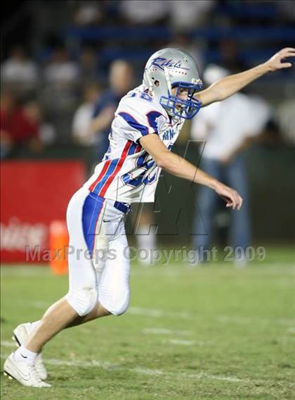 Thumbnail 1 in Byrnes @ Aquinas photogallery.