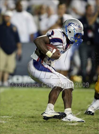Thumbnail 1 in Byrnes @ Aquinas photogallery.