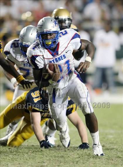 Thumbnail 2 in Byrnes @ Aquinas photogallery.