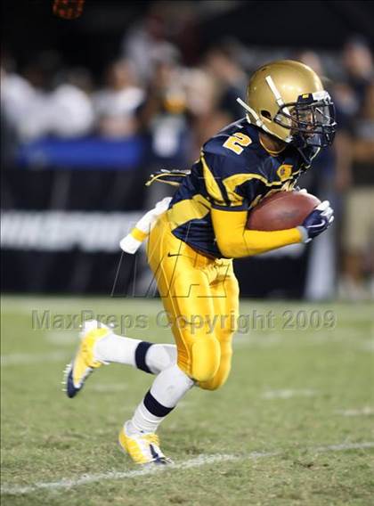 Thumbnail 1 in Byrnes @ Aquinas photogallery.