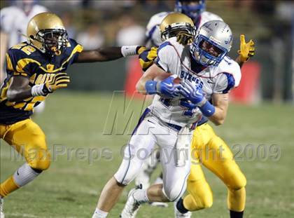 Thumbnail 2 in Byrnes @ Aquinas photogallery.