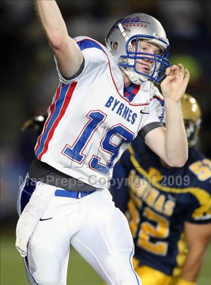 Thumbnail 3 in Byrnes @ Aquinas photogallery.