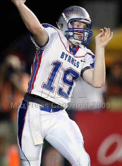 Thumbnail 1 in Byrnes @ Aquinas photogallery.