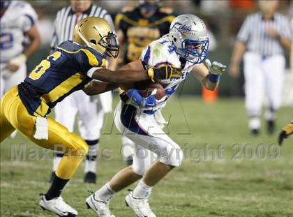 Thumbnail 2 in Byrnes @ Aquinas photogallery.