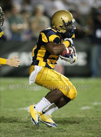 Thumbnail 2 in Byrnes @ Aquinas photogallery.