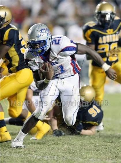 Thumbnail 2 in Byrnes @ Aquinas photogallery.