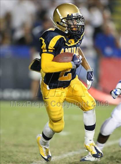 Thumbnail 2 in Byrnes @ Aquinas photogallery.