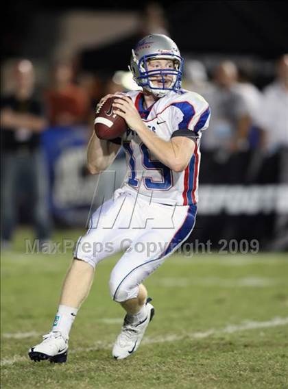 Thumbnail 1 in Byrnes @ Aquinas photogallery.