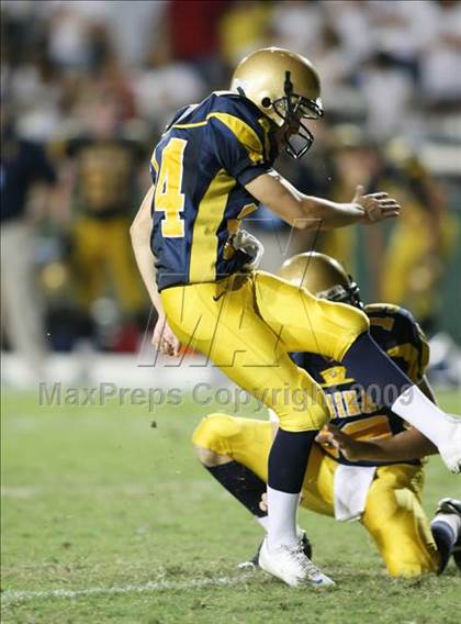 Thumbnail 2 in Byrnes @ Aquinas photogallery.