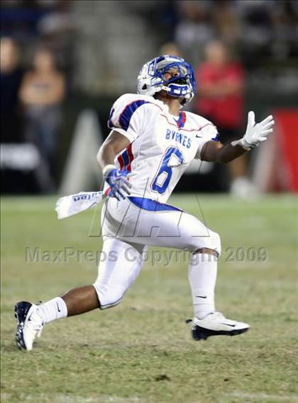 Thumbnail 2 in Byrnes @ Aquinas photogallery.