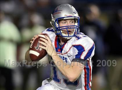 Thumbnail 2 in Byrnes @ Aquinas photogallery.