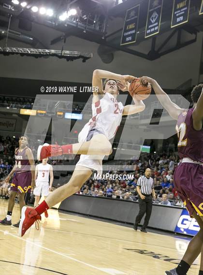 Thumbnail 3 in Cooper vs Beechwood (KHSAA Ninth Region) photogallery.