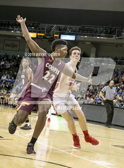 Thumbnail 2 in Cooper vs Beechwood (KHSAA Ninth Region) photogallery.