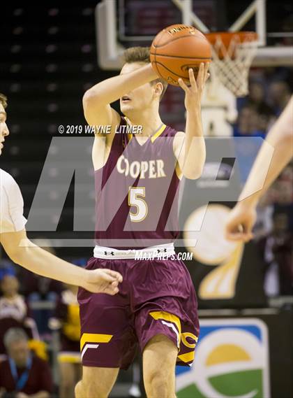 Thumbnail 2 in Cooper vs Beechwood (KHSAA Ninth Region) photogallery.